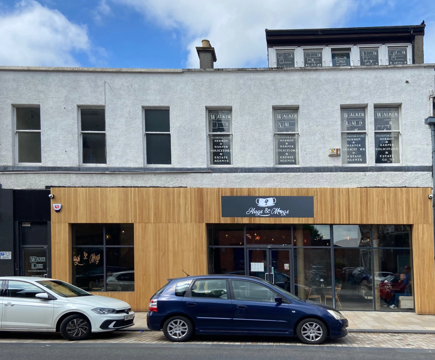 Hugs & Mugs Café, Renfrew